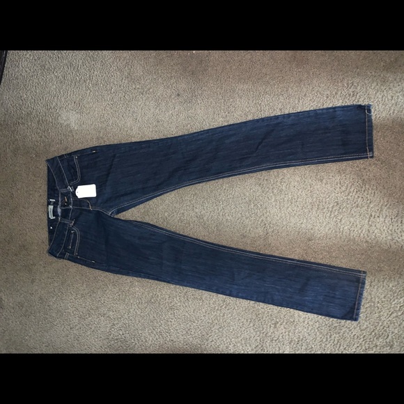 Jeans - Picture 2 of 4